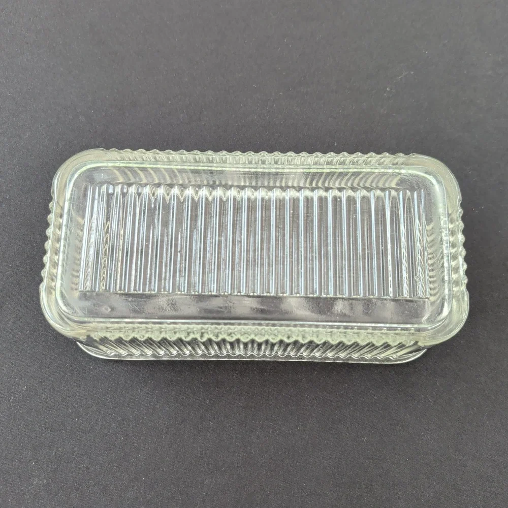 Vintage Clear Glass Ribbed Covered Rectangular Refrigerator Dish FLAWS